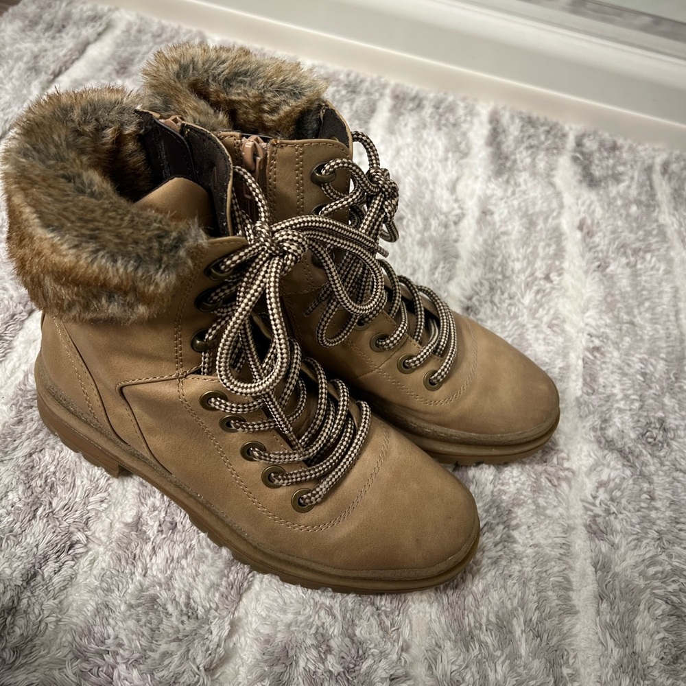 Steve Madden Boots